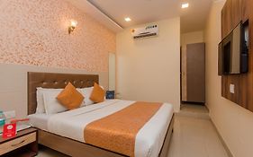 Hotel Lee Tavish Inn At Delhi Airport
